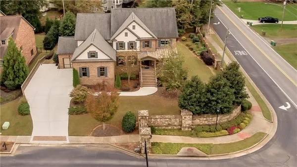 $1,200,000 | 5368 Broadwood Avenue, Peachtree Corners, GA 30092
