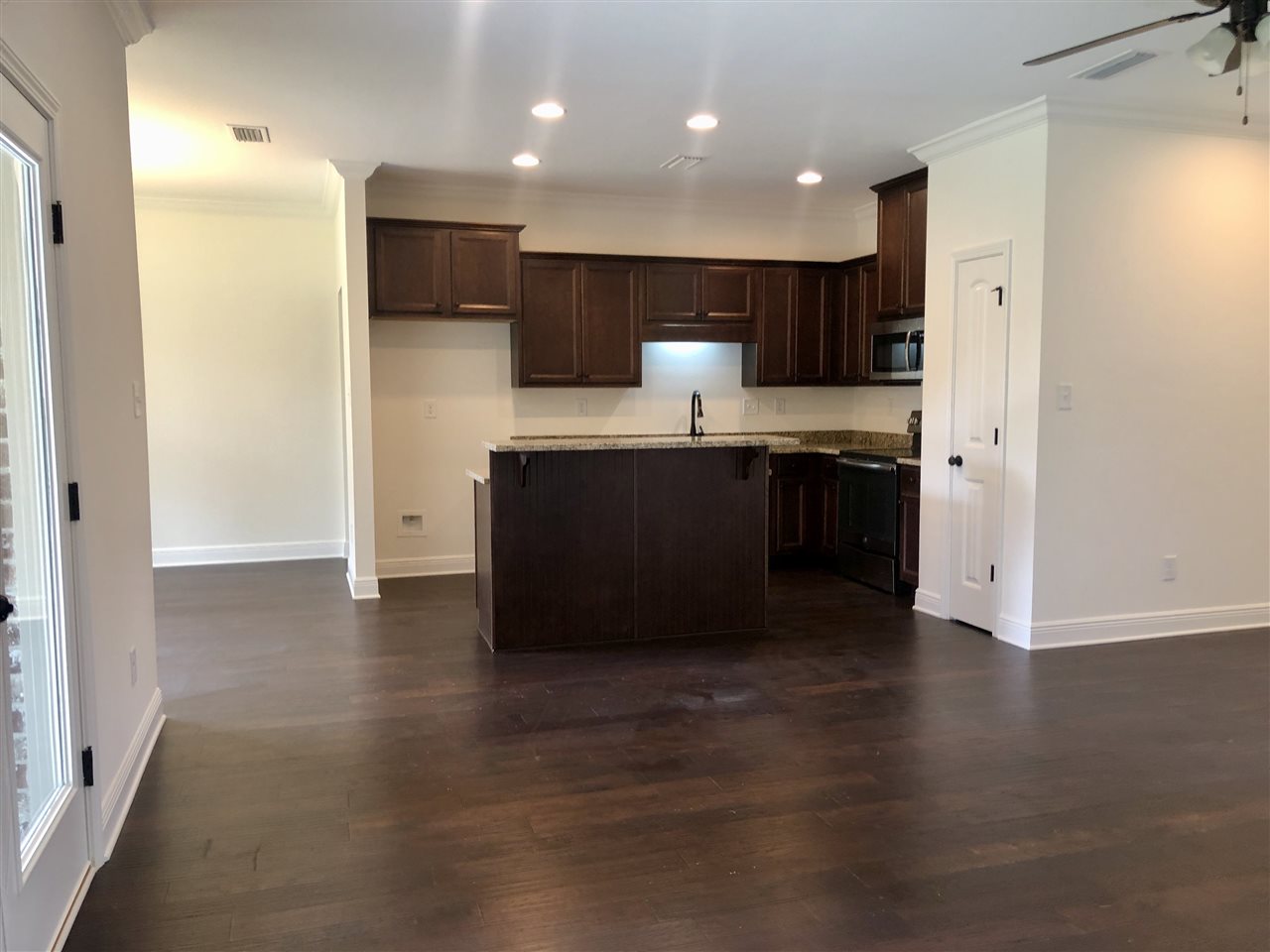 1216 Pembroke Way Foley, AL 36535 - Photo 3 of 8