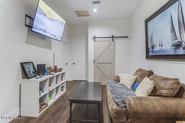 12164 Barton Road Gulfport, MS 39503 - Photo 14 of 37 IMG_5548