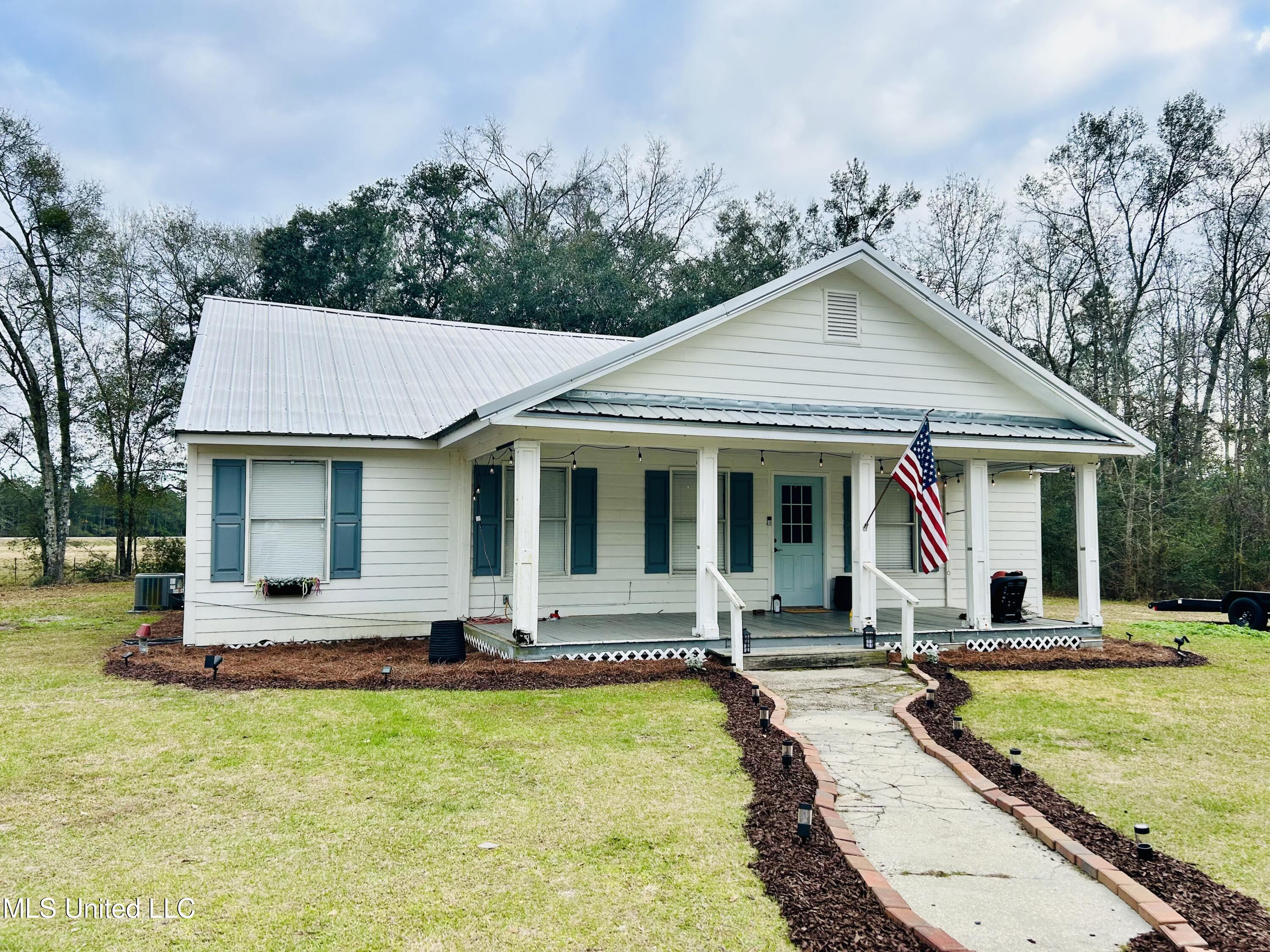 12164 Barton Road Gulfport, MS 39503 - Photo 19 of 37 IMG_0250