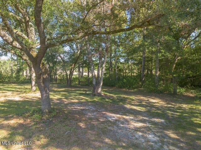 12164 Barton Road Gulfport, MS 39503 - Photo 35 of 37 IMG_5517