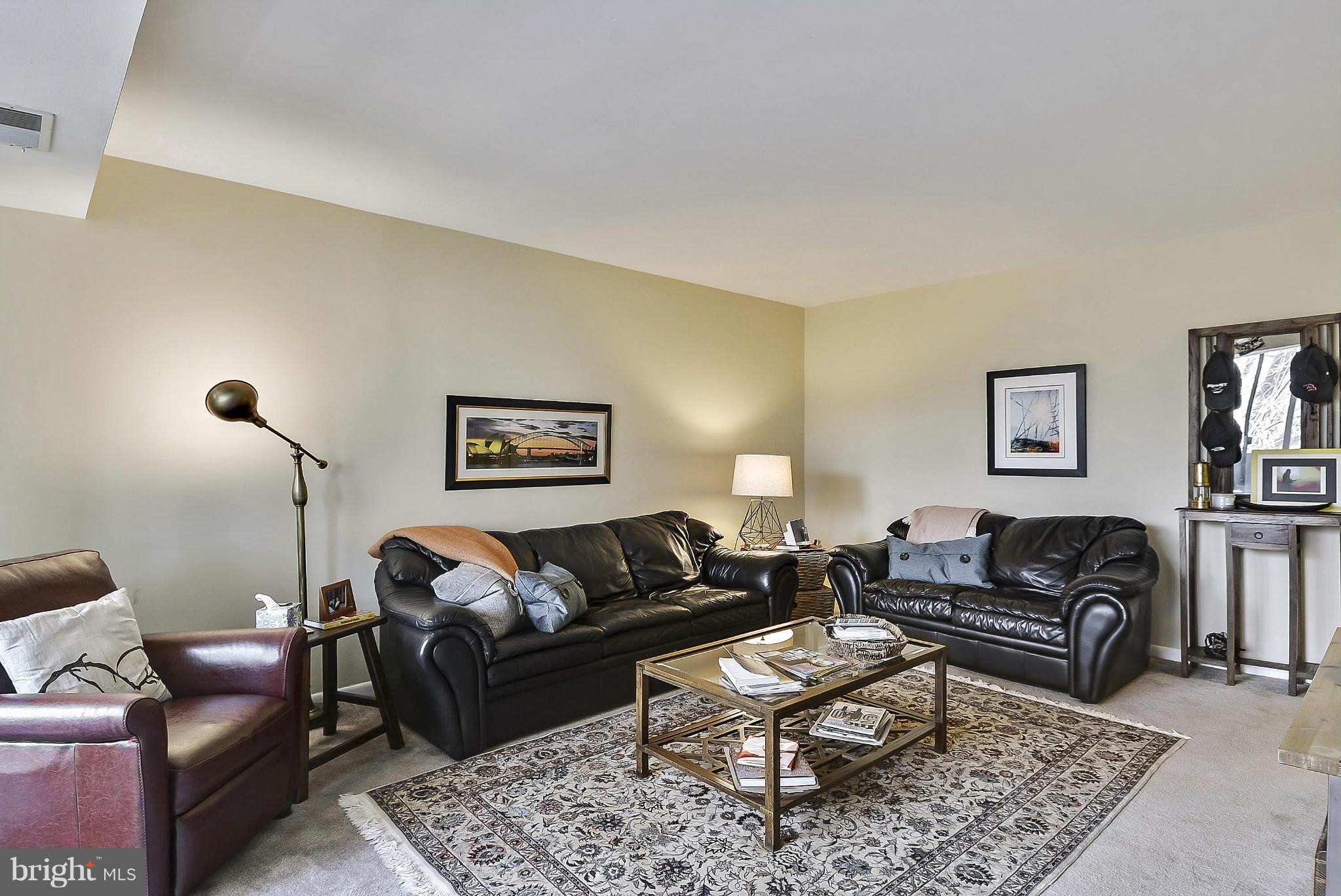 1430 Northgate Square, Unit 12B Reston, VA 20190 - Photo 4 of 27 Living Room