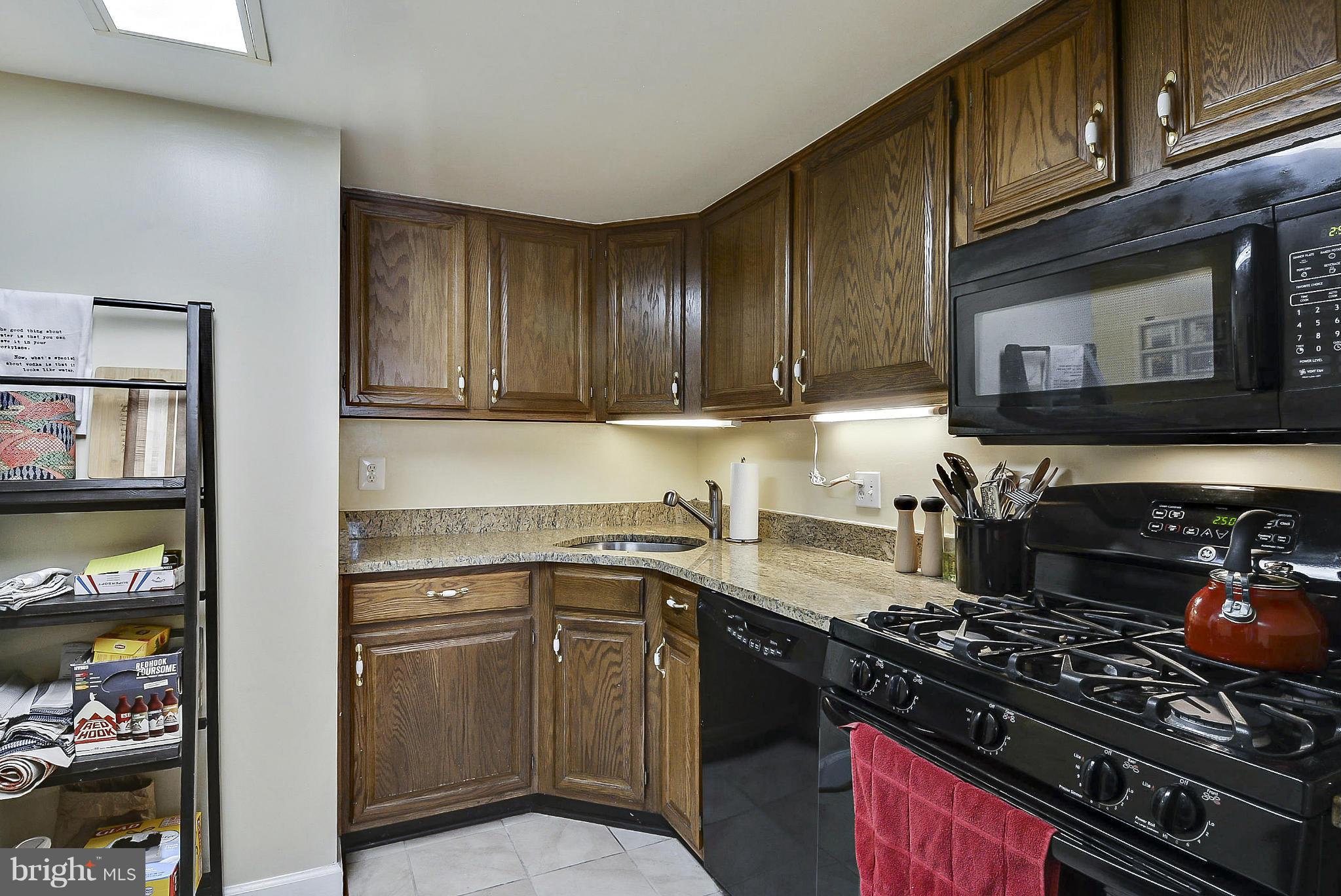 1430 Northgate Square, Unit 12B Reston, VA 20190 - Photo 9 of 27 Kitchen