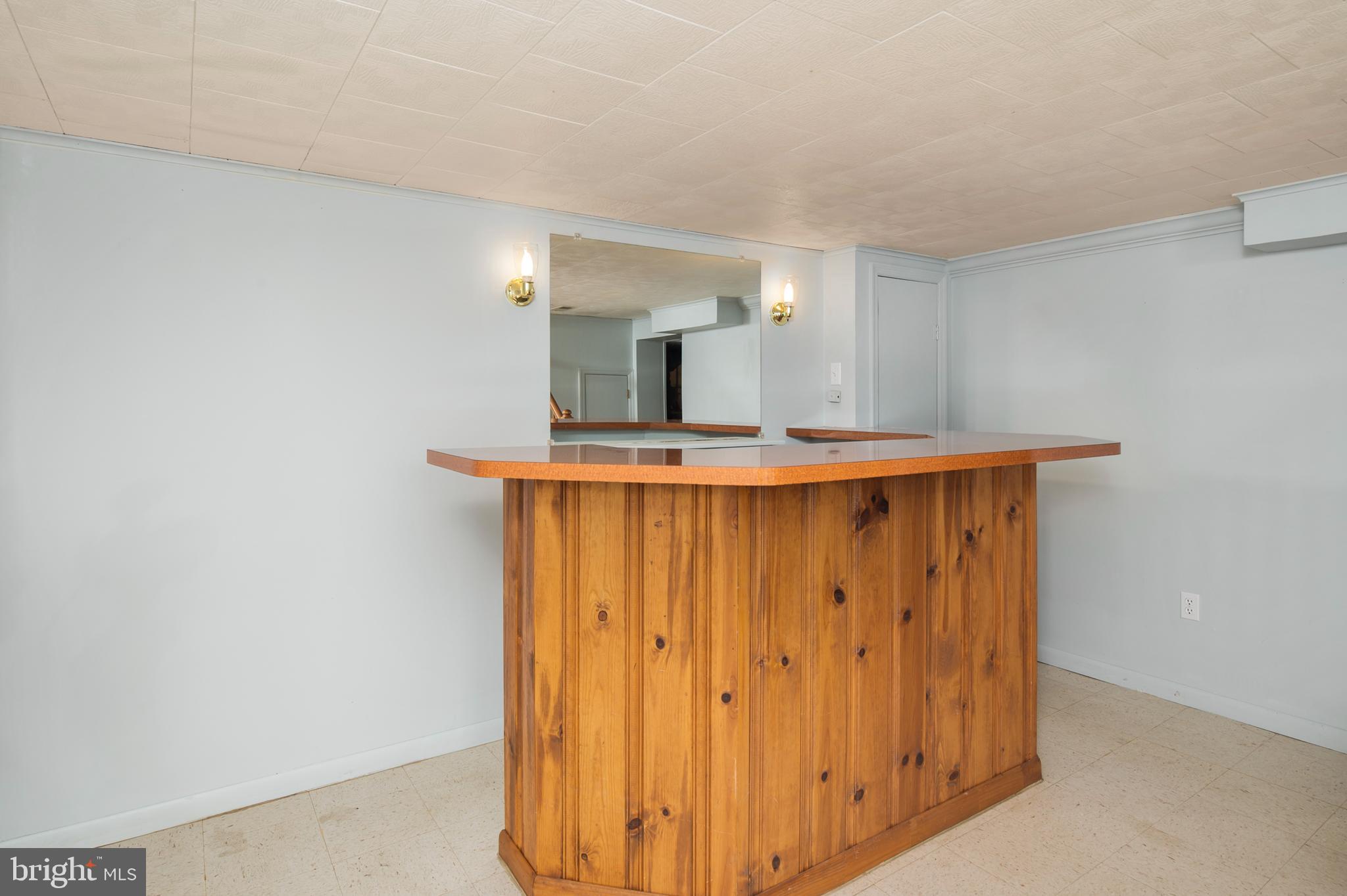 234 Gralan Road Catonsville, MD 21228 - Photo 27 of 46 Family Room/Bar