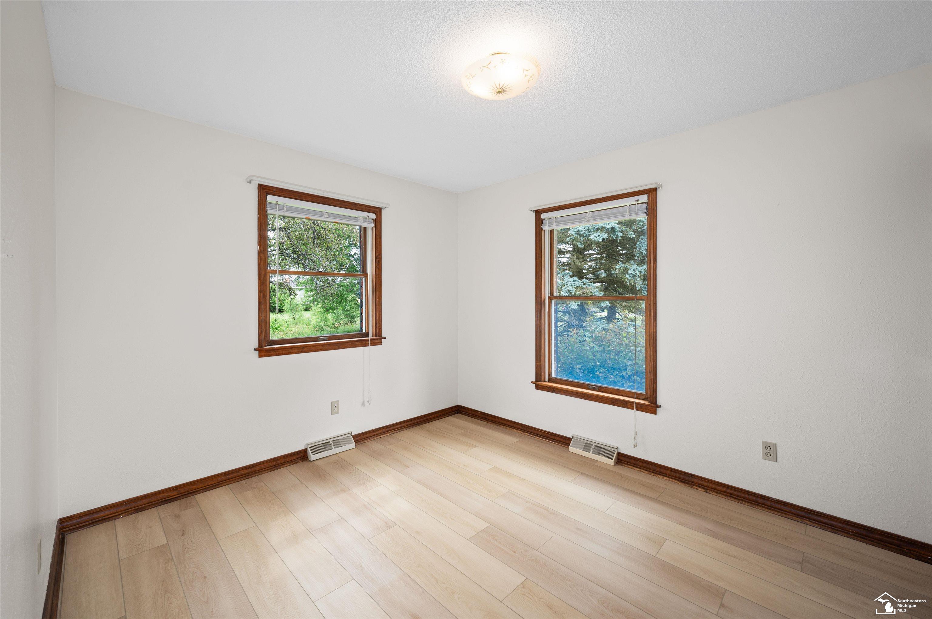 1006 East Temperance Road Temperance, MI 48182 - Photo 25 of 47 Gallery Image 25