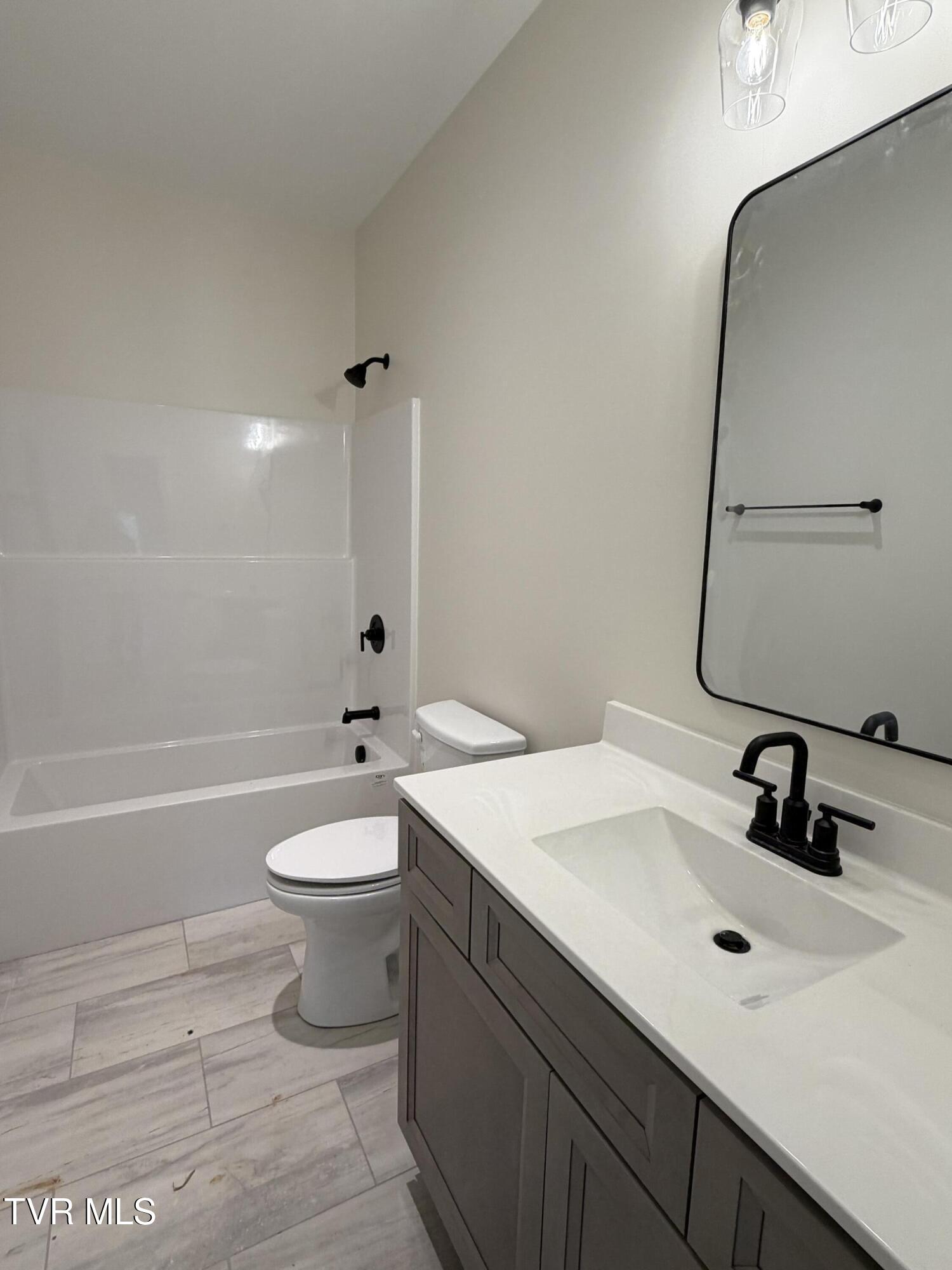 144 Ervin Loop Erwin, TN 37650 - Photo 15 of 18 IMG_0706