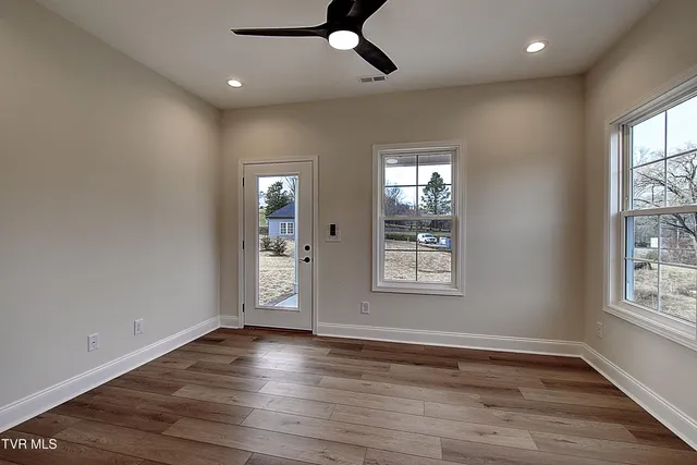 $459,900 | 144 Ervin Loop, Erwin, TN 37650