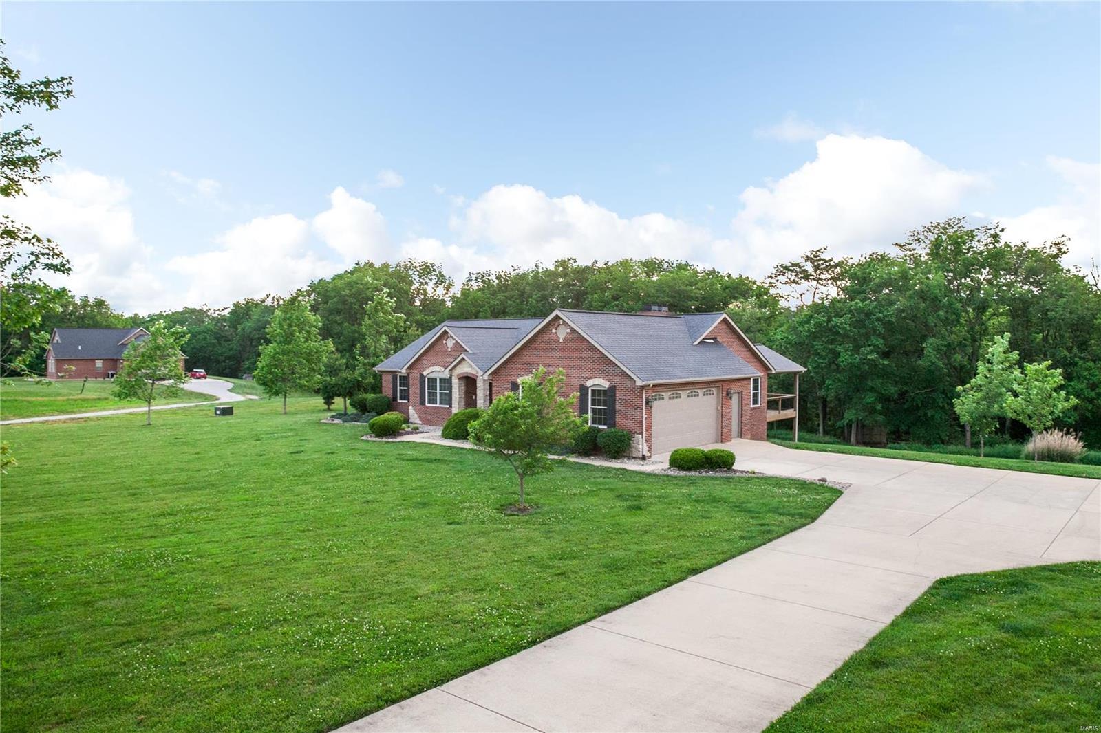 2587 Rocky Ford Road Trenton, IL 62293 - Photo 2 of 43 Gallery Image 2