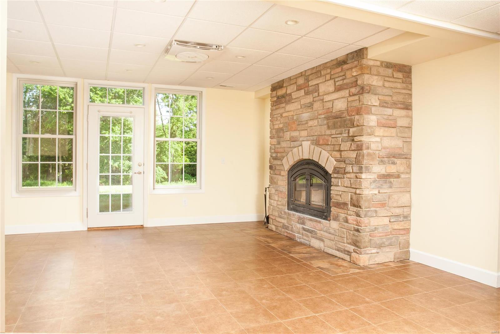 2587 Rocky Ford Road Trenton, IL 62293 - Photo 38 of 43 Gallery Image 38
