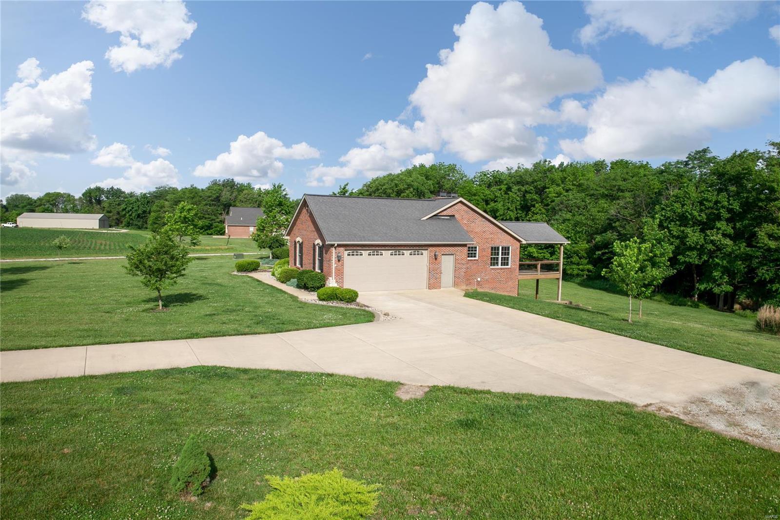 2587 Rocky Ford Road Trenton, IL 62293 - Photo 6 of 43 Gallery Image 6