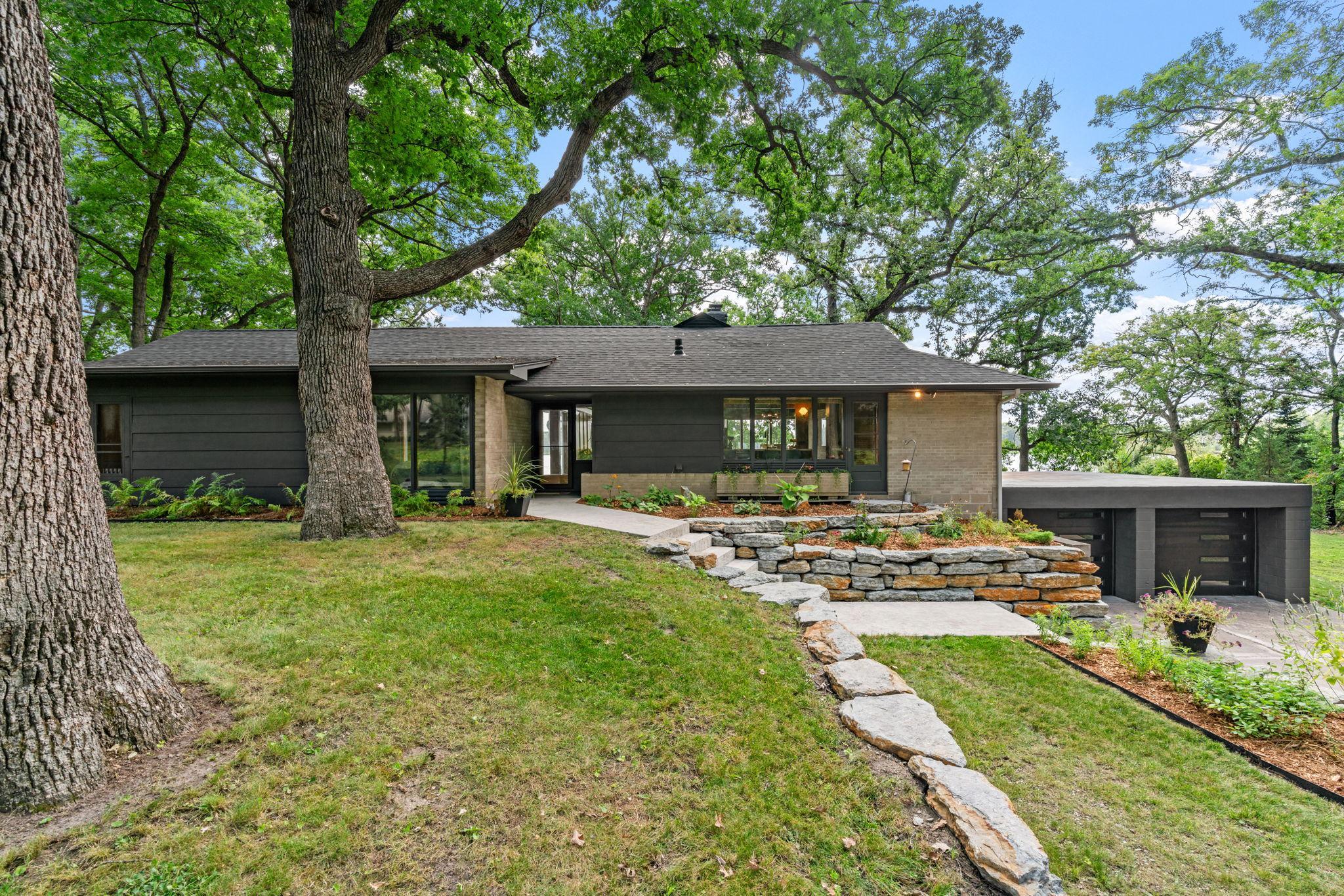 12 West Shore Road North Oaks, MN 55127 - Photo 4 of 97 Gallery Image 4