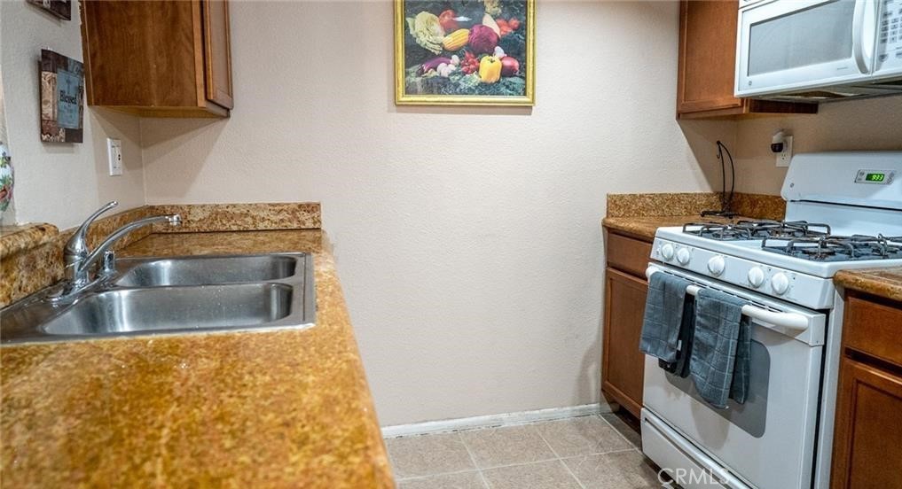 1110 West Blaine Street, Unit 107 Riverside, CA 92507 - Photo 11 of 32