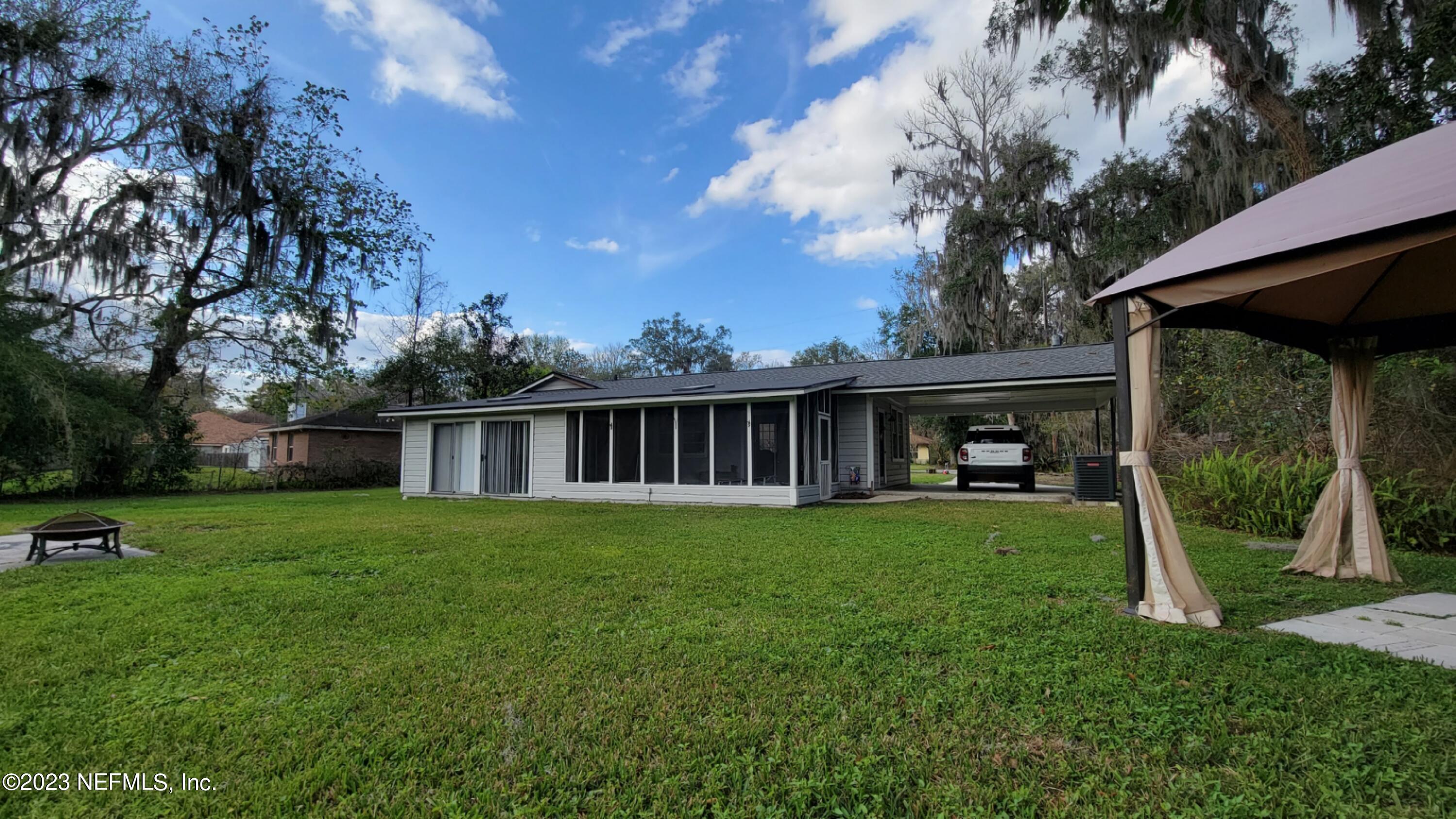 2940 Holly Road Orange Park, FL 32065 - Photo 4 of 21 20230219_162655