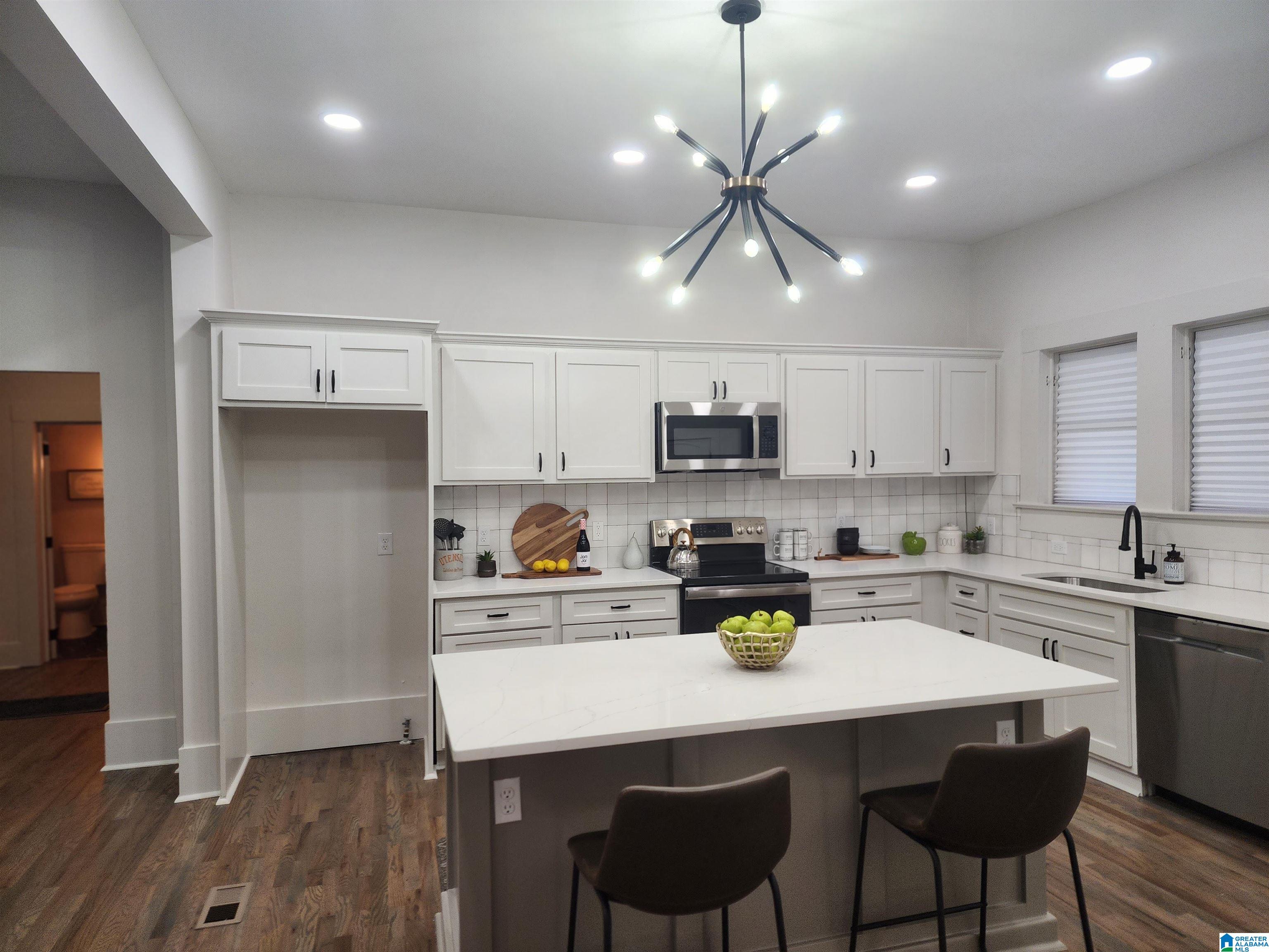 877 Goldwire Street Southwest Birmingham, AL 35211 - Photo 12 of 26
