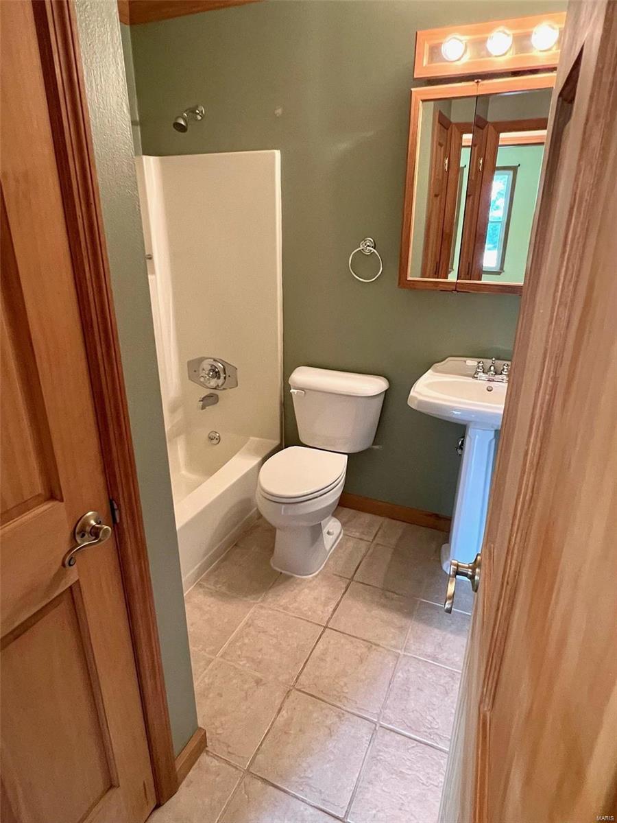 2159 Chatport Road St. Louis, MO 63129 - Photo 16 of 25 Gallery Image 16