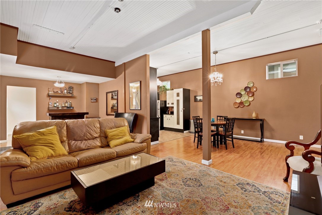 2132 Rockefeller Avenue Everett, WA 98201 - Photo 11 of 33