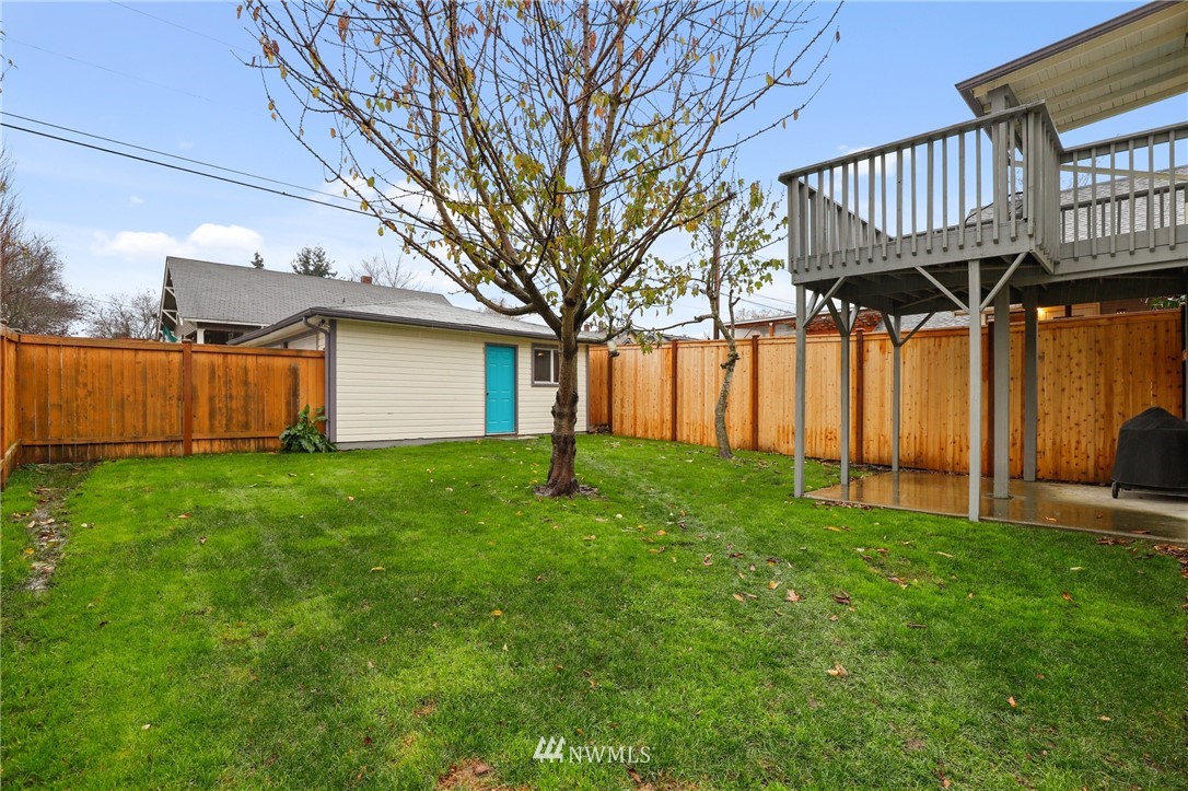 2132 Rockefeller Avenue Everett, WA 98201 - Photo 28 of 33