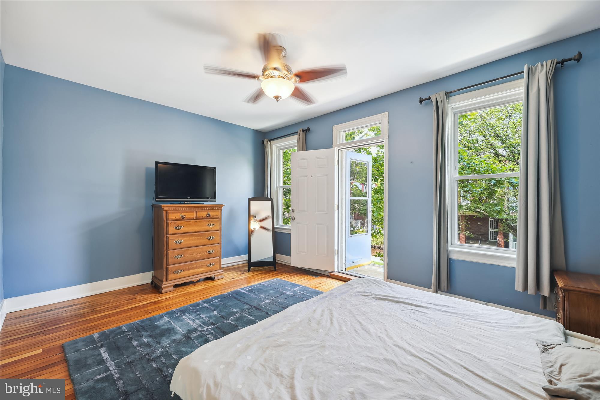 608 Columbia Road Northwest Washington, DC 20001 - Photo 33 of 46