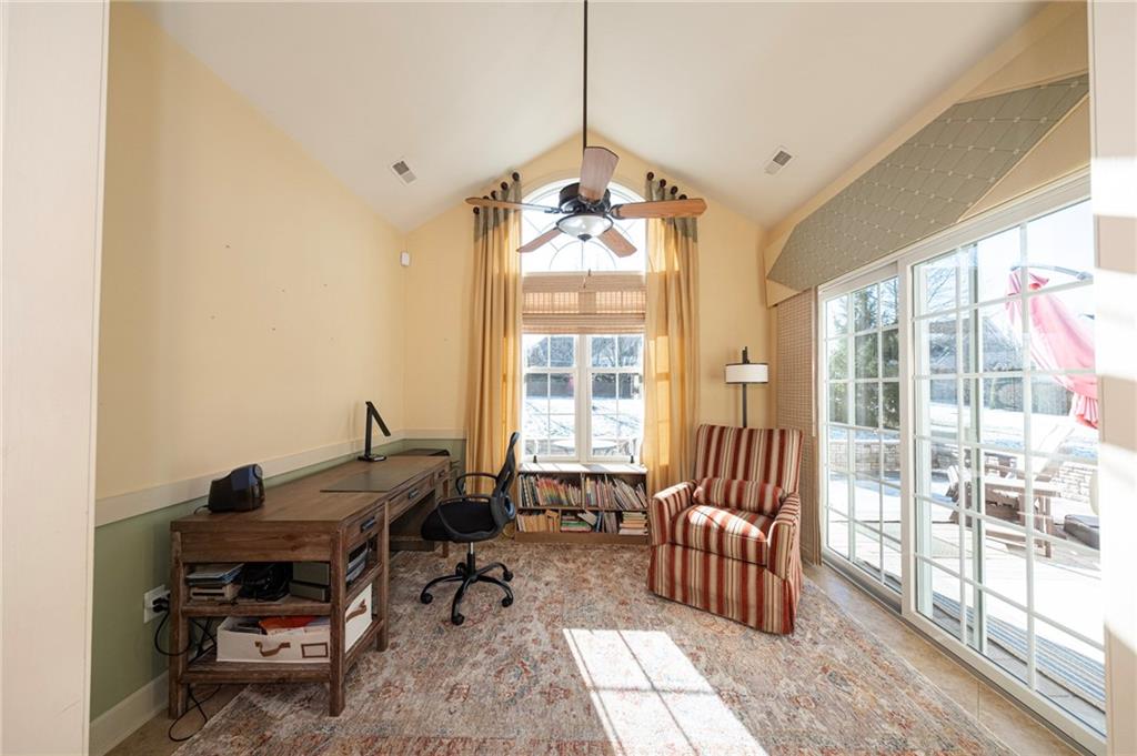 408 Independence Lane Freedom, PA 15042 - Photo 9 of 26 a livingroom with workspace window