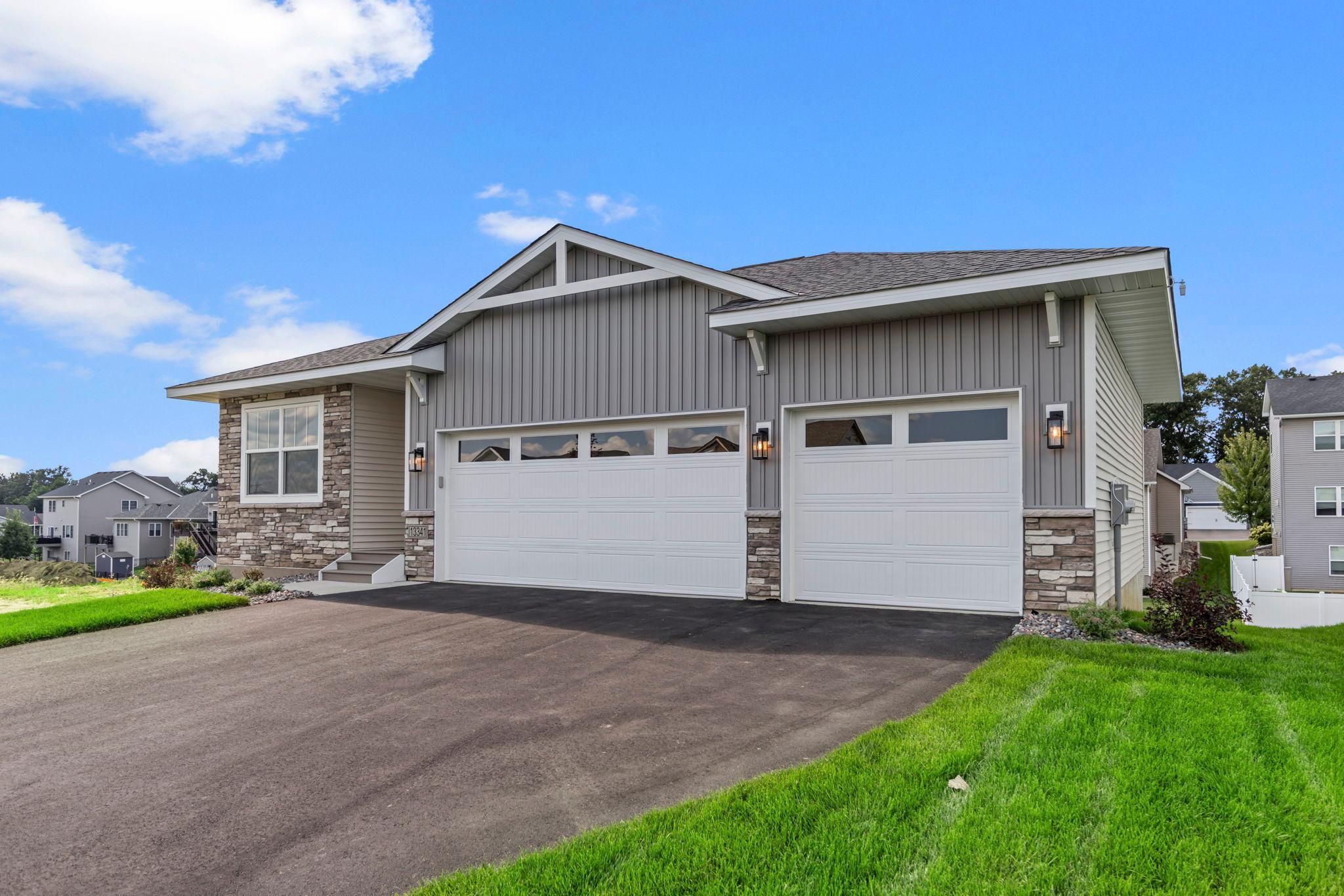 13341 Cadogan Way Rosemount, MN 55068 - Photo 7 of 106