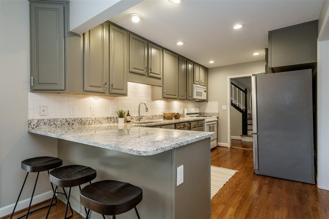 100 East Whitaker Mill Road Raleigh, NC 27608 - Photo 9 of 25 Photo 9