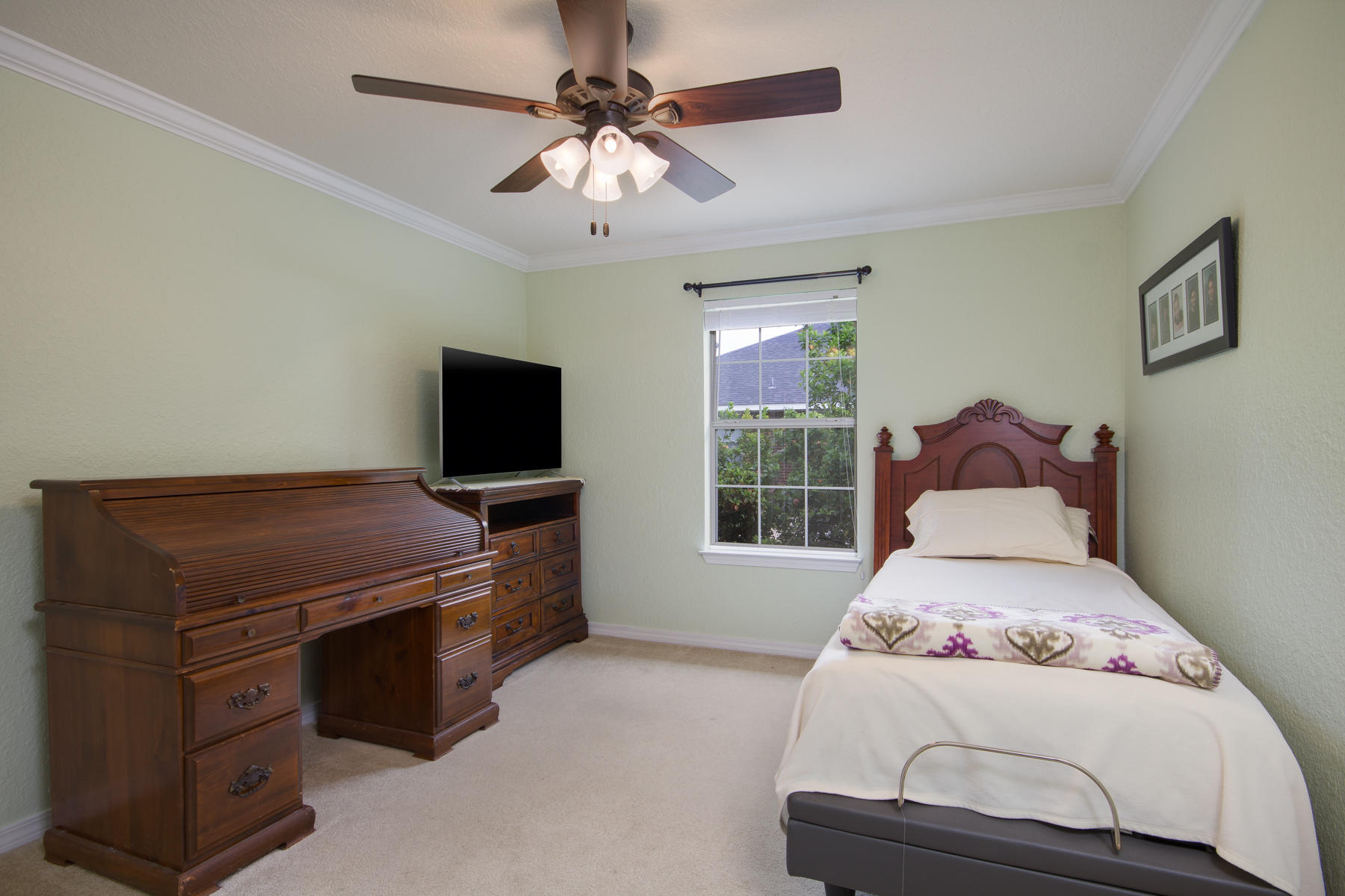 166 East Shipwreck Road Santa Rosa Beach, FL 32459 - Photo 20 of 33 a living room with furniture and a flat screen tv