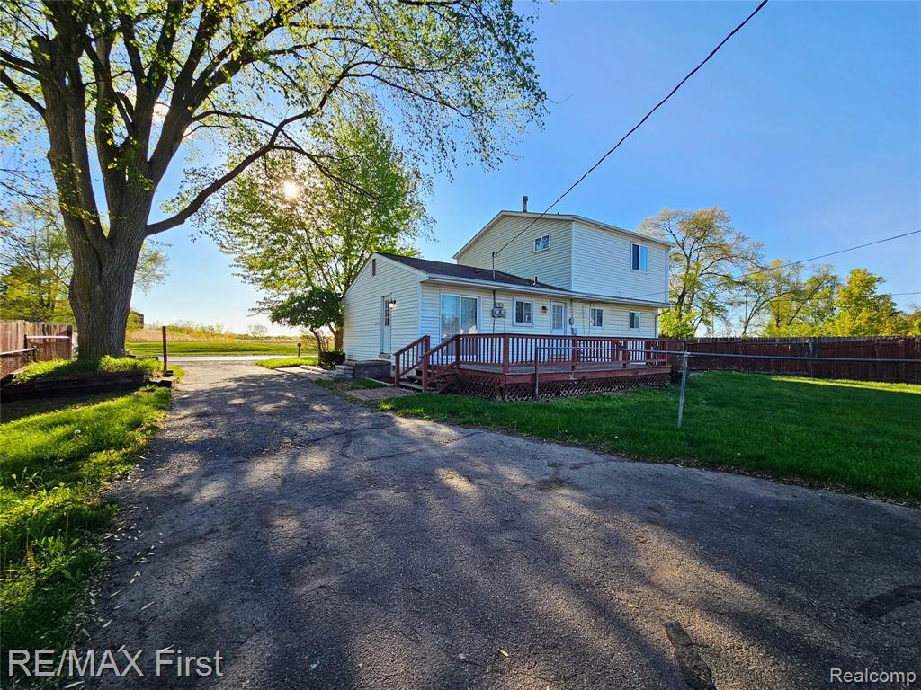 47564 Ryan Road Utica, MI 48317 - Photo 4 of 20