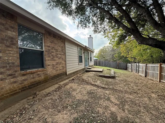 $1,975 | 128 Quail Run Drive, Seagoville, TX 75159