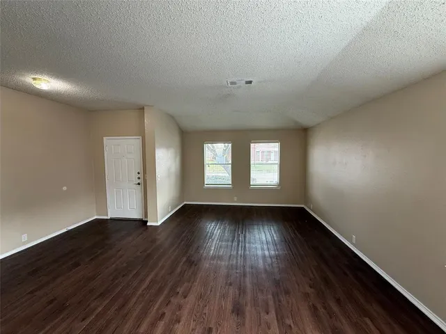 $1,975 | 128 Quail Run Drive, Seagoville, TX 75159