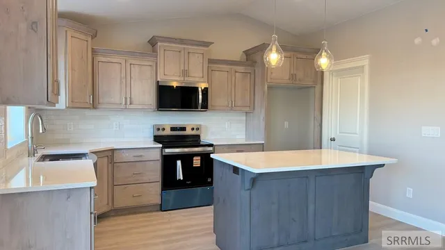 $409,900 | 351 Copeland Drive, Idaho Falls, ID 83401