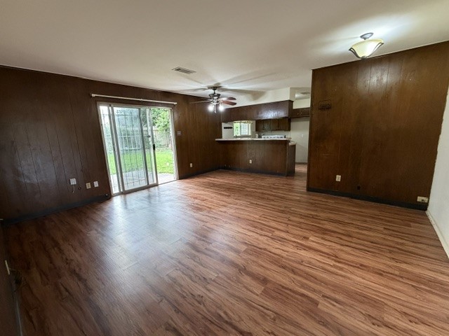 4142 Brookston Street Houston, TX 77045 - Photo 7 of 17