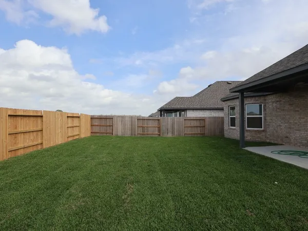 $367,990 | 14030 Baikal Mnr Drive, Santa Fe, TX 77510