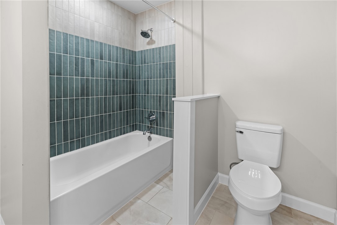 231 Kings Way Clemson, SC 29631 - Photo 16 of 43 2nd bathroom