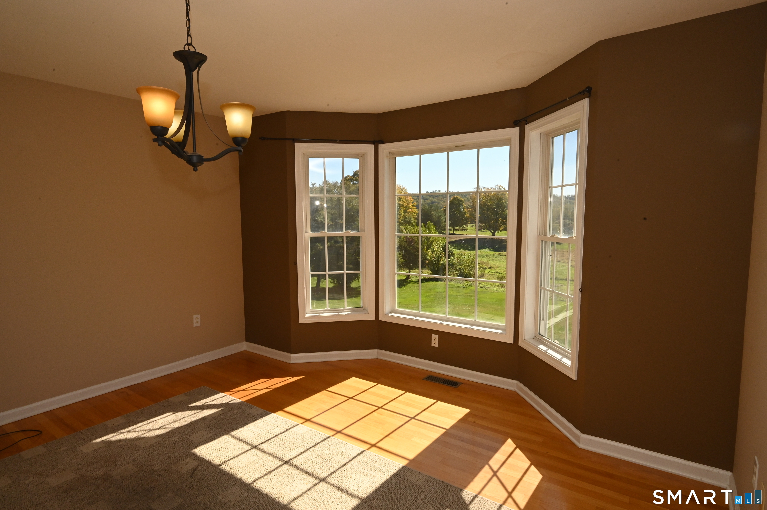 680 Totoket Road North Branford, CT 06472 - Photo 11 of 39 Gallery Image 11