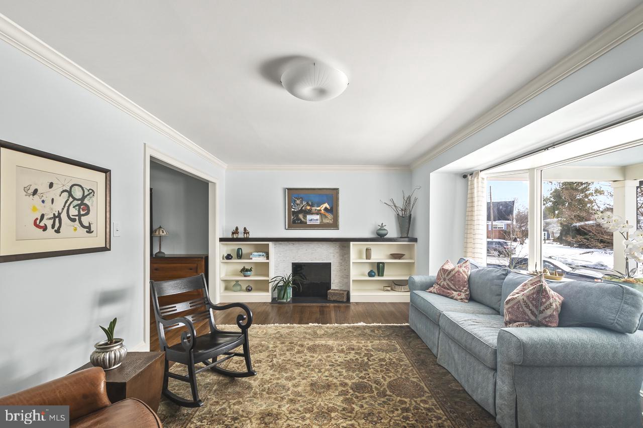 5005 Rhoades Place Alexandria, VA 22304 - Photo 5 of 55 LIVING ROOM W/GAS FIREPLACE 200 YR OLD MANTLE