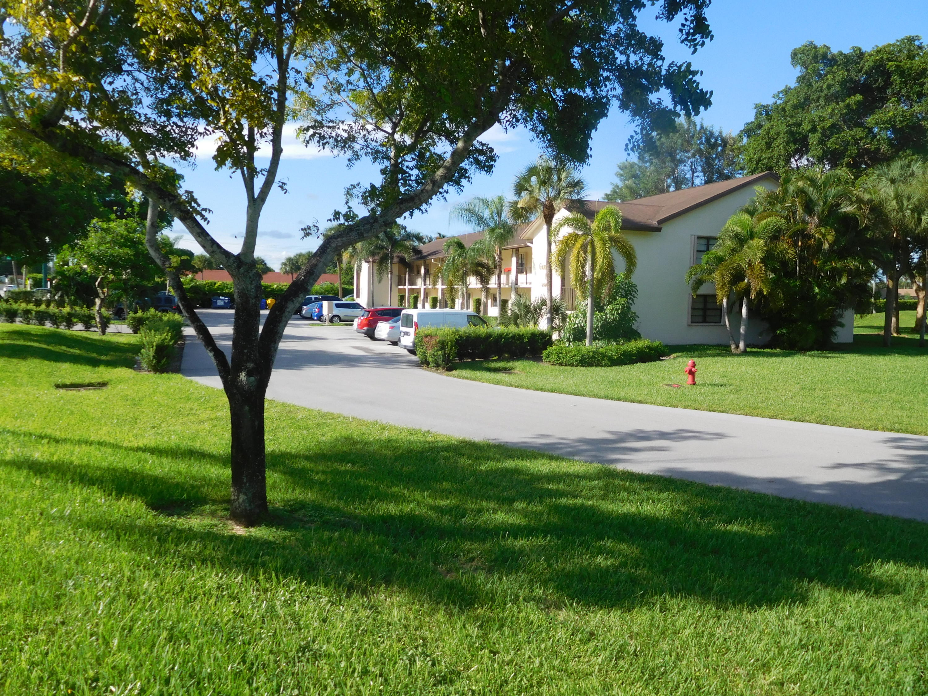 23288 Southwest 57th Avenue, Unit 105 Boca Raton, FL 33428 - Photo 5 of 52 DSCN7256
