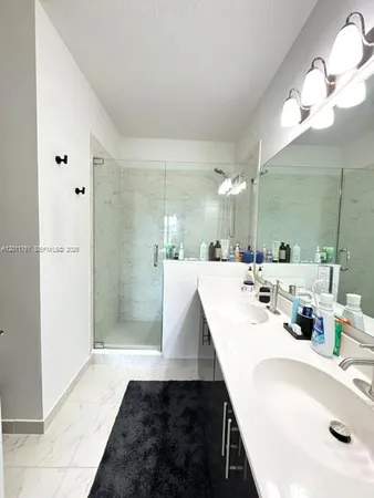 $2,700 | 15650 Southwest 136th Street, Unit 101, Miami, FL 33196