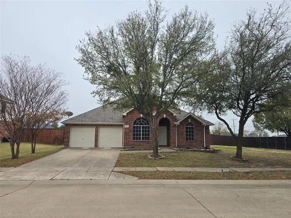 $2,300 | 100 Bryan Street, Prosper, TX 75078