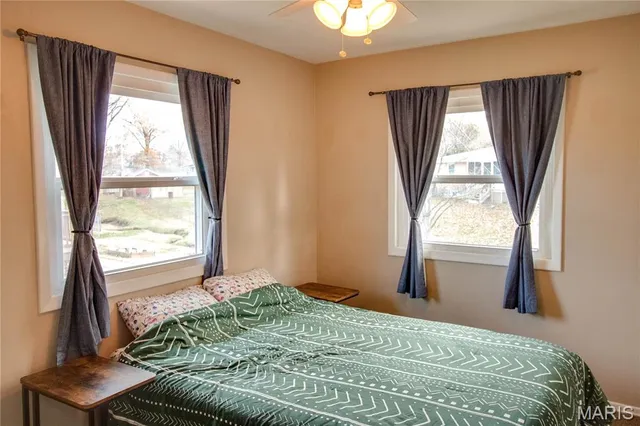 $172,000 | 5230 Wickway Drive, Alton, IL 62002