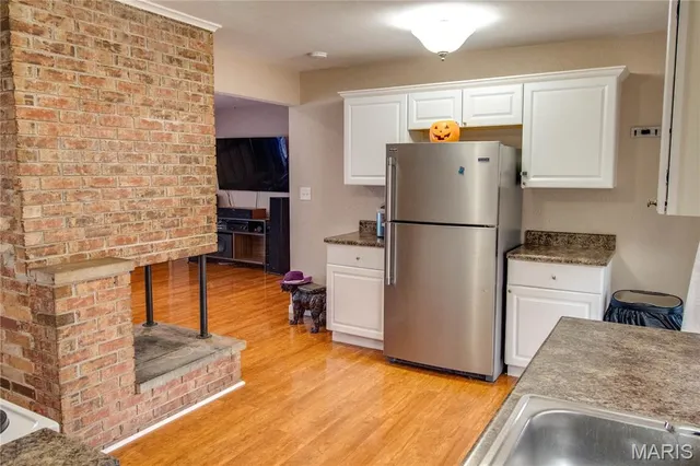 $172,000 | 5230 Wickway Drive, Alton, IL 62002