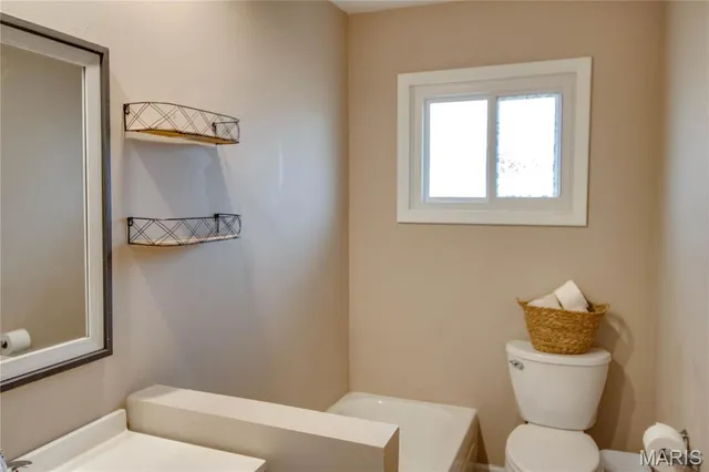 $172,000 | 5230 Wickway Drive, Alton, IL 62002