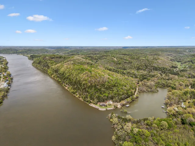 $1,175,000 | 468 Phillips Road, Linden, TN 37096