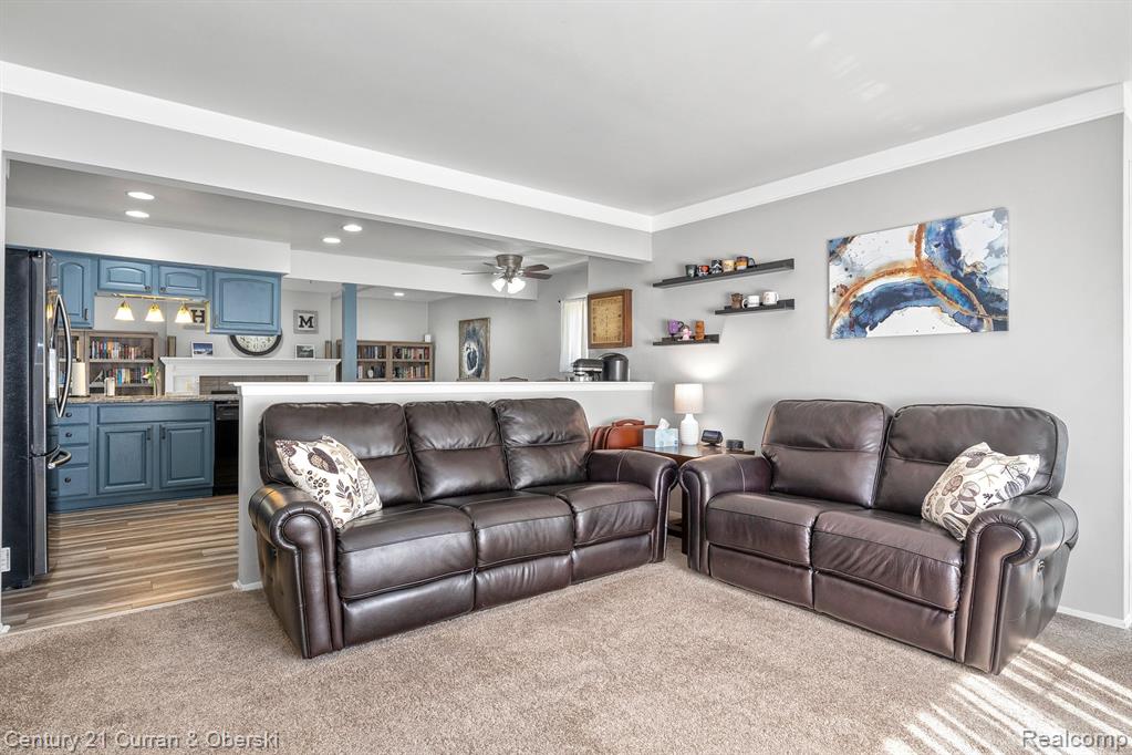 456 Buckingham Road Canton, MI 48188 - Photo 4 of 47
