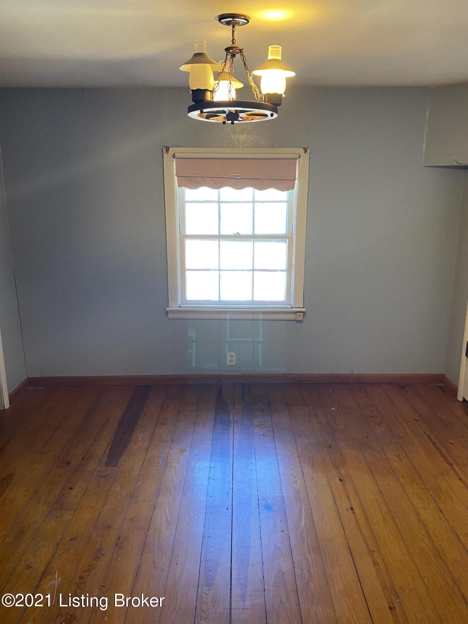 2806 Ralph Avenue Louisville, KY 40216 - Photo 17 of 27 IMG_1452