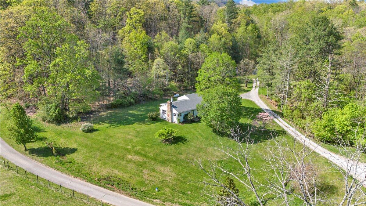 3870 Harborwood Road Salem, VA 24153 - Photo 44 of 53 44-DJI_20260414104005_0003_D-R5