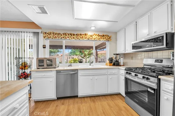 $425,000 | 1114 Bottle Tree Way, Hemet, CA 92545