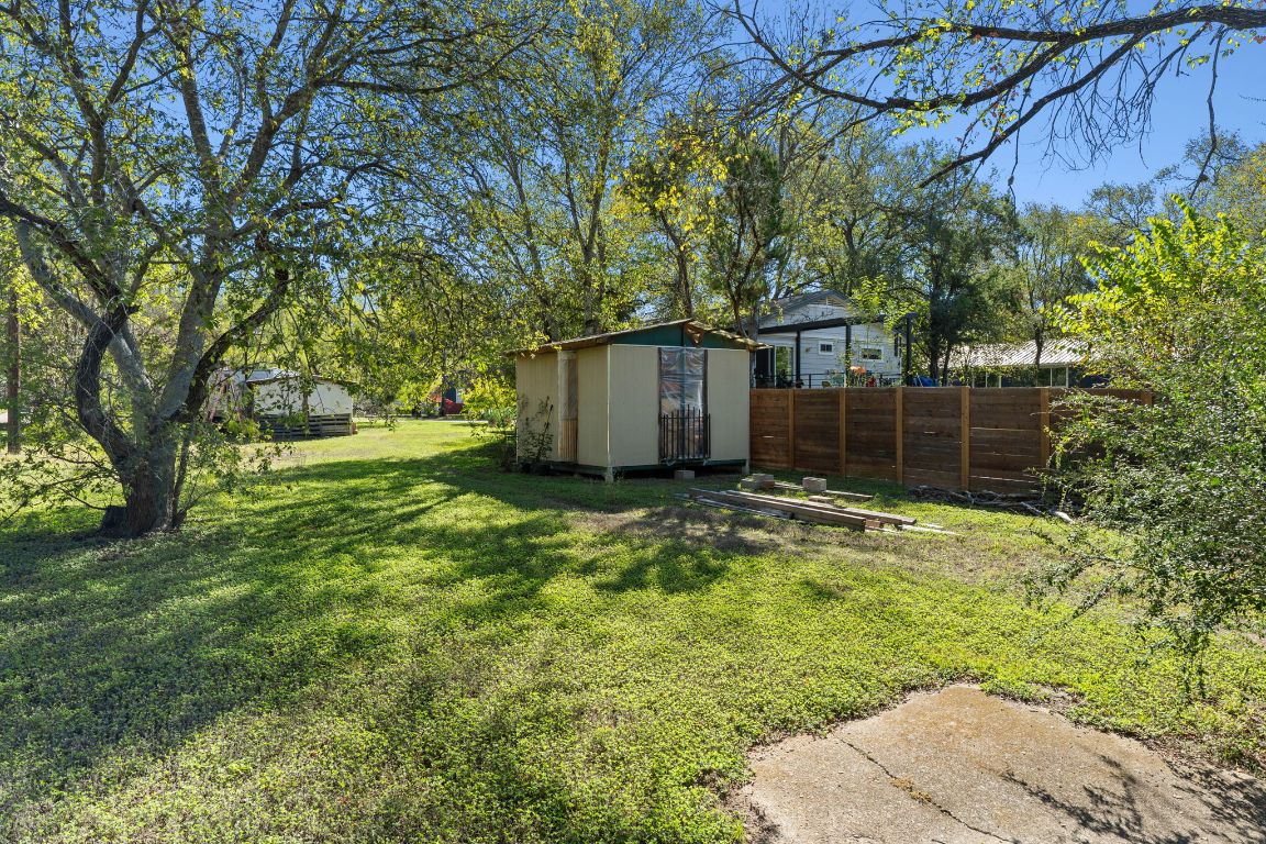 1132 Eleanor Street Austin, TX 78721 - Photo 9 of 9 front view of a house with a yard