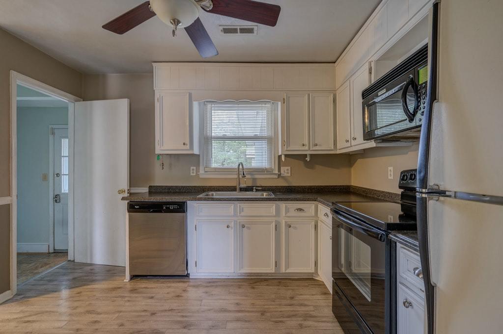 818 North Mill Road Salem, VA 24153 - Photo 9 of 34 009-329590-DSC00336_37_38_39_40_8300332