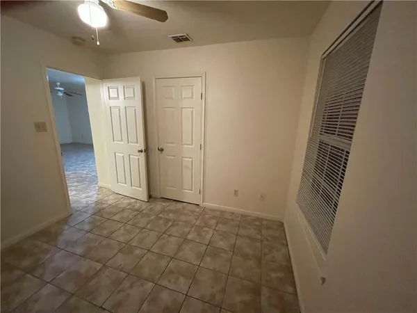 $850 | 2105 Breezeway Circle, Ingleside, TX 78362