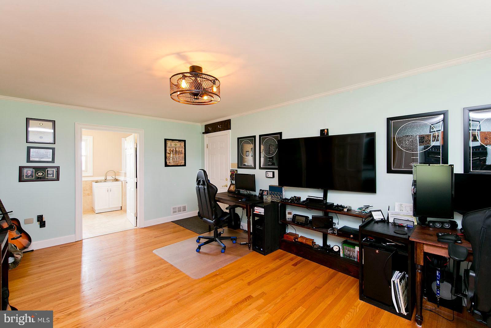 3708 Apple Pie Ridge Road Winchester, VA 22603 - Photo 15 of 46 family room
